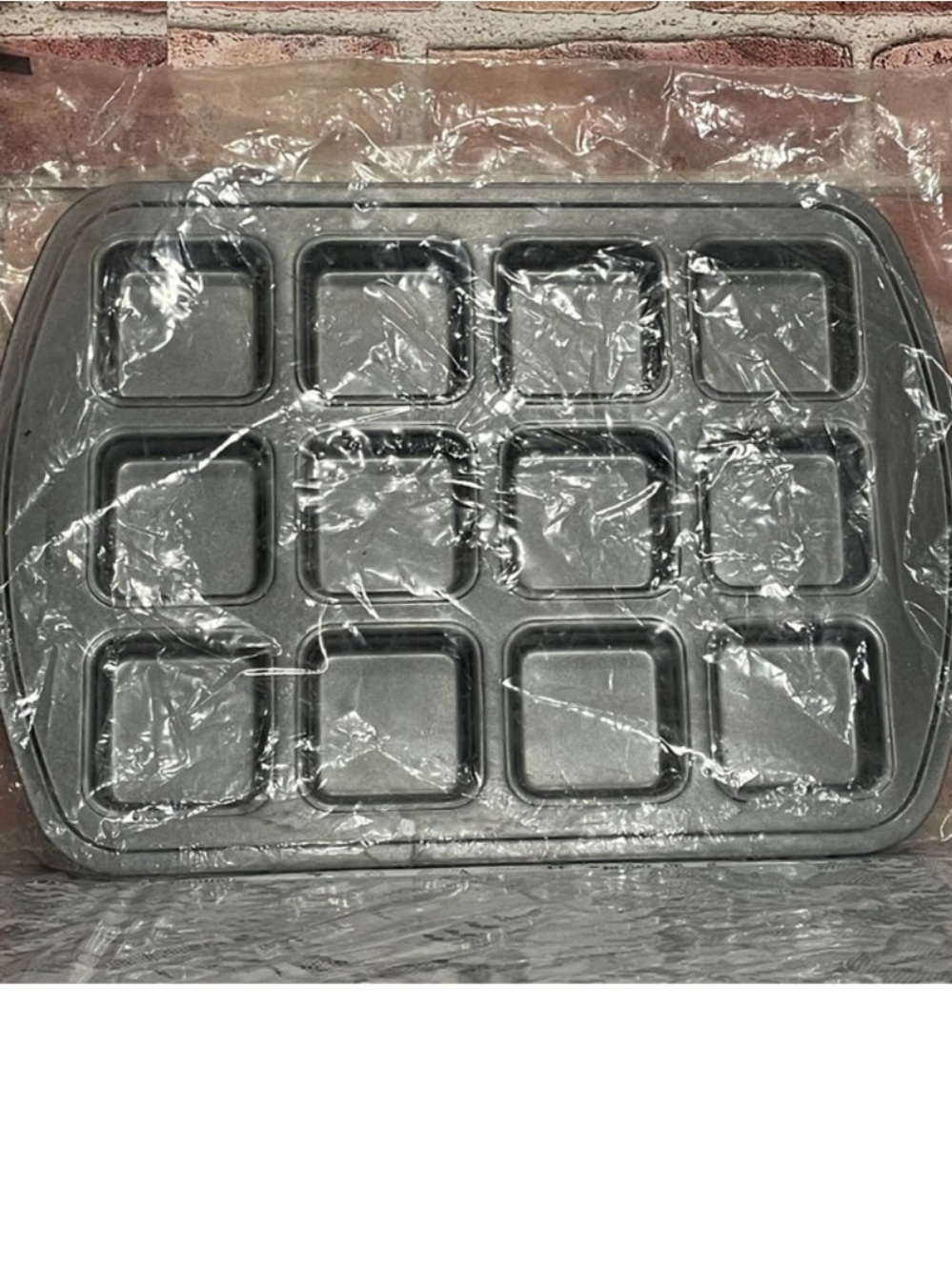 Pampered Chef Brownie Pan 1544 Nonstick 12 Cavity Square Individual sealed